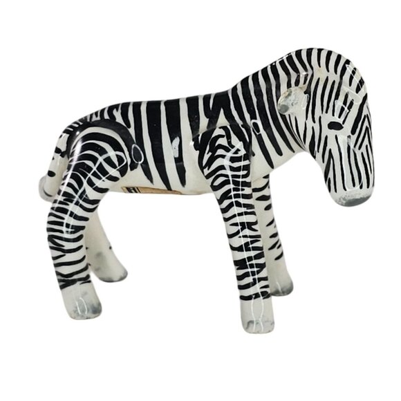 Vintage Zebra Figurine Gray Nose Hooves Estate Find Unique - Picture 1 of 10